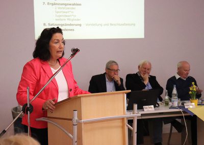 Claudia Schlottmann, Vorsitzende des Schul- und Sportausschusses und Landtagsabgeordnet